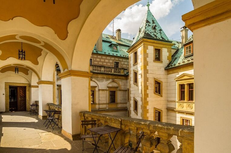 Program zámku Stránov a hradu Houska 